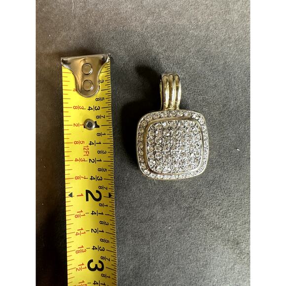 Gold tone with paved rhinestones magnetic pendant stunning - Picture 4 of 9